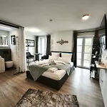 Апартаменти Danube - Self Checkin - Ideal Fuer Geschaeftsreisende Und Staedtetrips - Moderne In Ruhiger Lage *