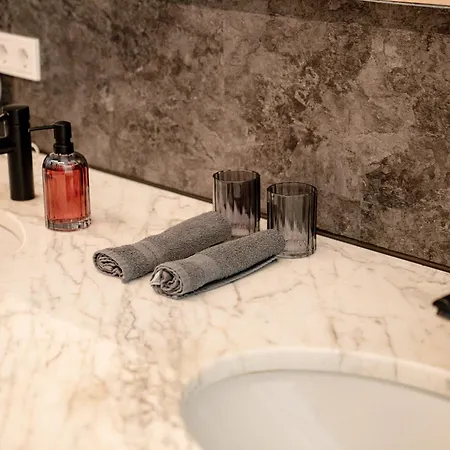 Danube - Self Checkin - Kueche شقة