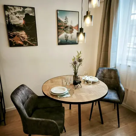 Danube - Self Checkin - Ideal Fuer Geschaeftsreisende Und Staedtetrips - Moderne In Ruhiger Lage Daire *