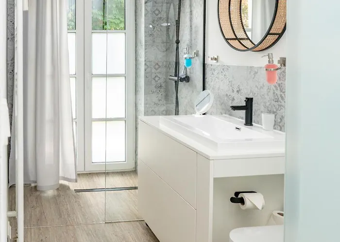 Appartamento Danube Rooms - Self Checkin - Ideal Fuer Geschaeftsreisende Und Staedtetrips - Moderne Wohnungen In Ruhiger Lage *