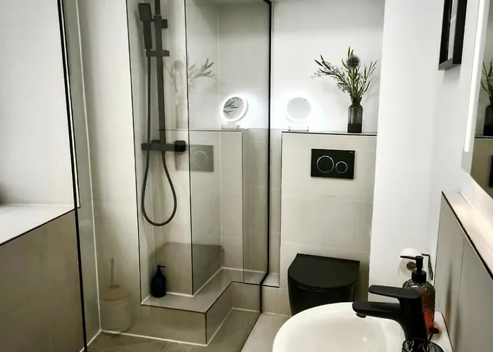 Danube Rooms - Self Checkin - Ideal Fuer Geschaeftsreisende Und Staedtetrips - Moderne Wohnungen In Ruhiger Lage Appartamento