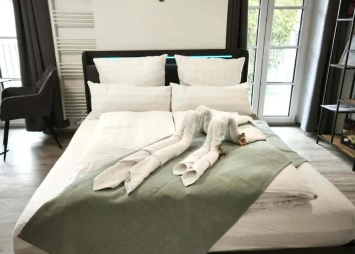 Danube Rooms - Self Checkin - Ideal Fuer Geschaeftsreisende Und Staedtetrips - Moderne Wohnungen In Ruhiger Lage